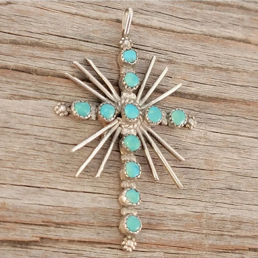 Vintage Sterling Zuni Green Turquoise Light Rays Cross